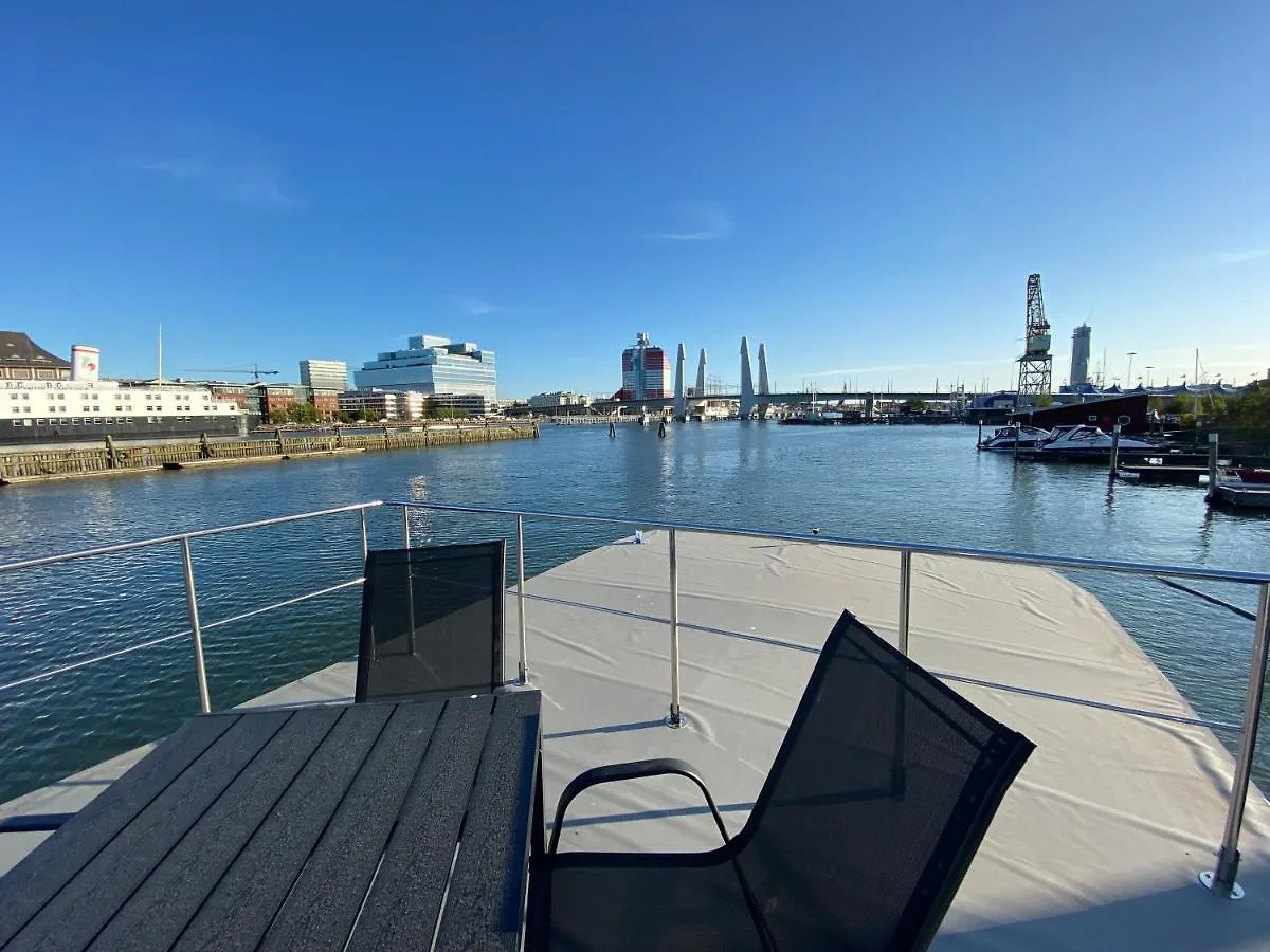 فندق Kungsviken - Hausboot Im Herzen Von Goeteborg غوتنبرغ